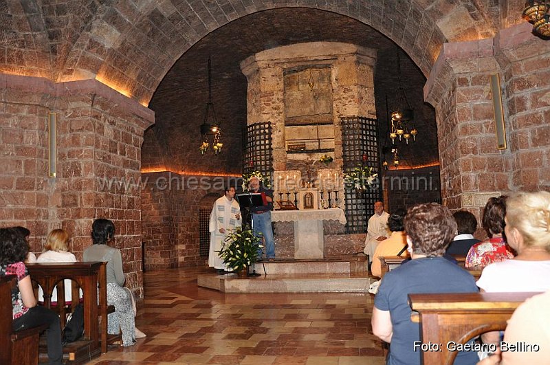 DSC_3404.JPG - 03/08/2010 Celebrazione Eucaristica sulla Tomba di San Francesco