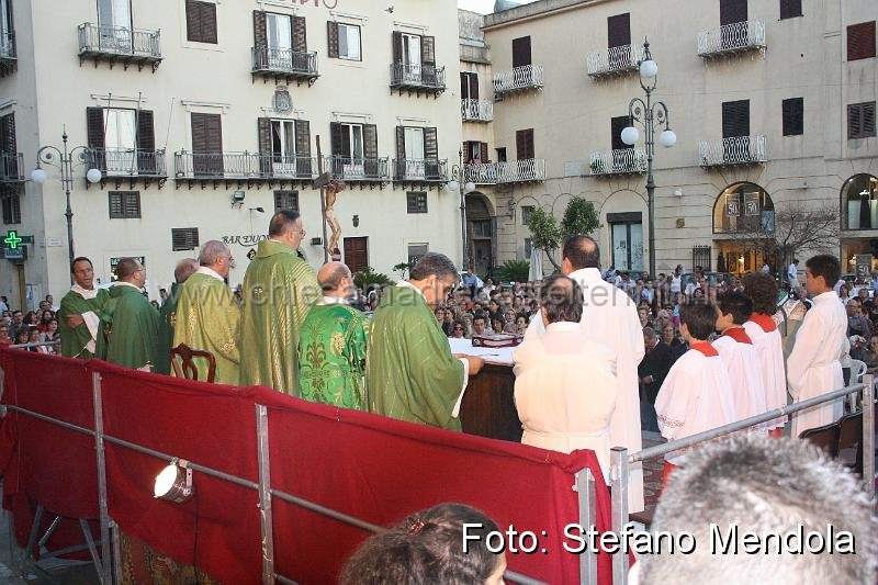 2009IMG_7033.JPG - Concelebrazione Eucaristica presideuta da S.E. Mons. Francesco Montenegro, Arcivescovo di Agrigento (2009)